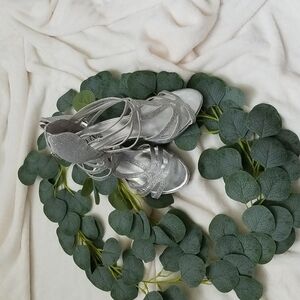 ✔️Brash Platform Metallic Silver Strappy Heels